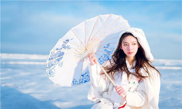友谊试管代怀生子多少钱一个？助孕之路的费用分析与方案选择